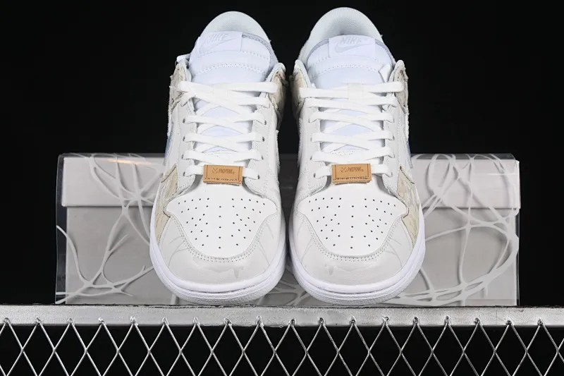 All Categories Nk SB Dunk Series Nk SB Dunk Low Low-top sneakers Nk Dunk Low Retro Panda Prank Lead the Dream Lover Special Gift Box Low-top casual sneakers HF0730-160